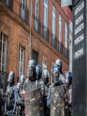 Affiche du document Un rapport cinglant dénonce l’escalade des violences policières à Toulouse
