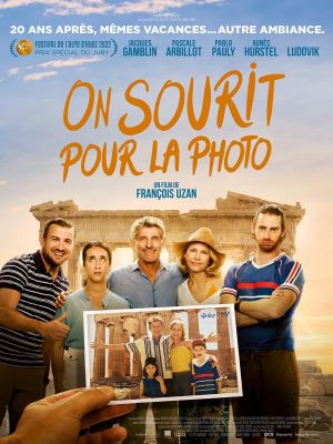 Affiche du document On sourit pour la photo