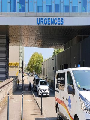 Affiche du document La série de décès aux urgences de Nantes devient le symbole de la crise de l’hôpital